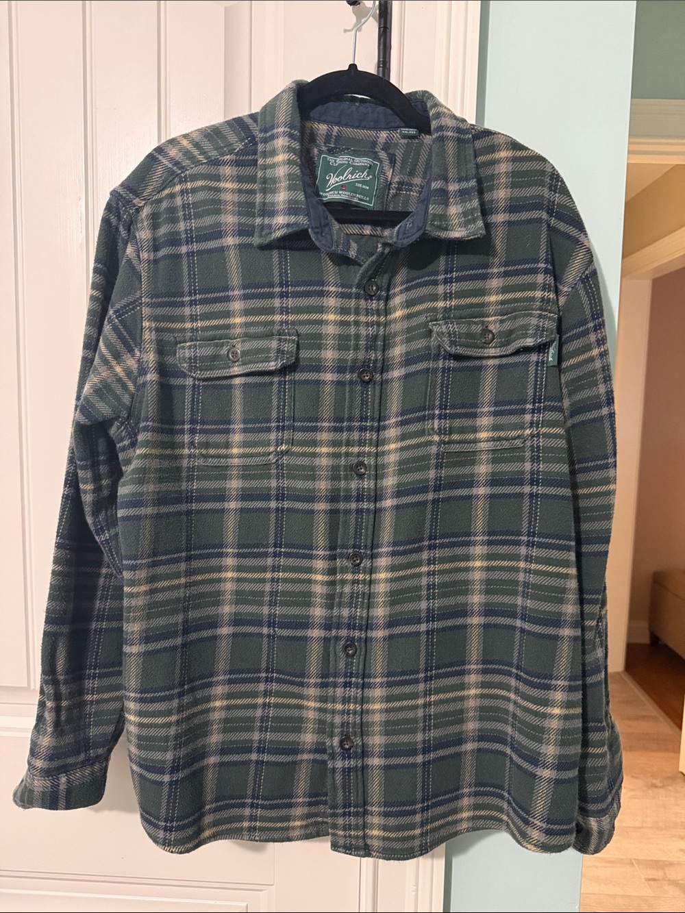 Woolrich Green, Blue and Cream Plaid Button-Down Shirt 100% cotton